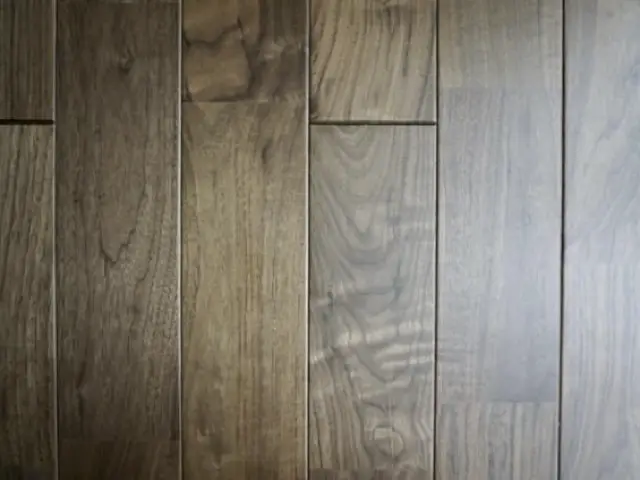 ウォルナット（クルミ）